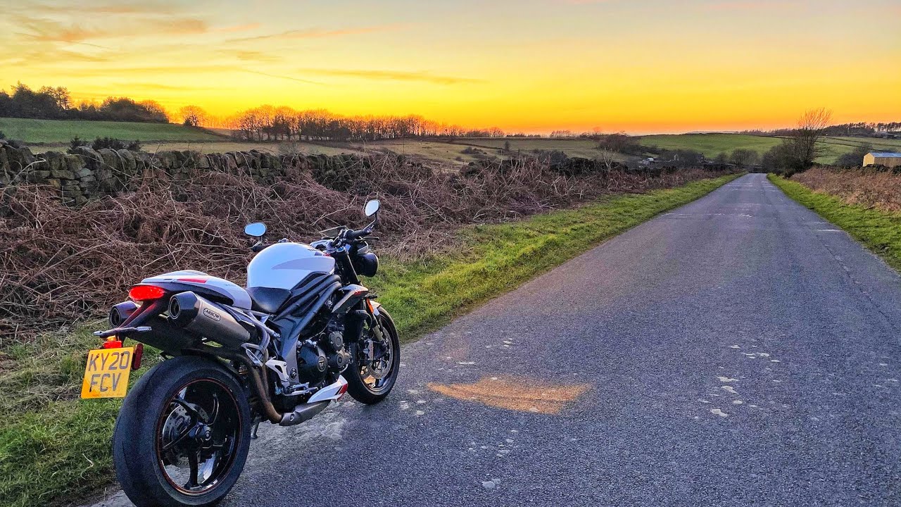 Triumph Speed ​​Triple RS 2020 года | Один из лучших?