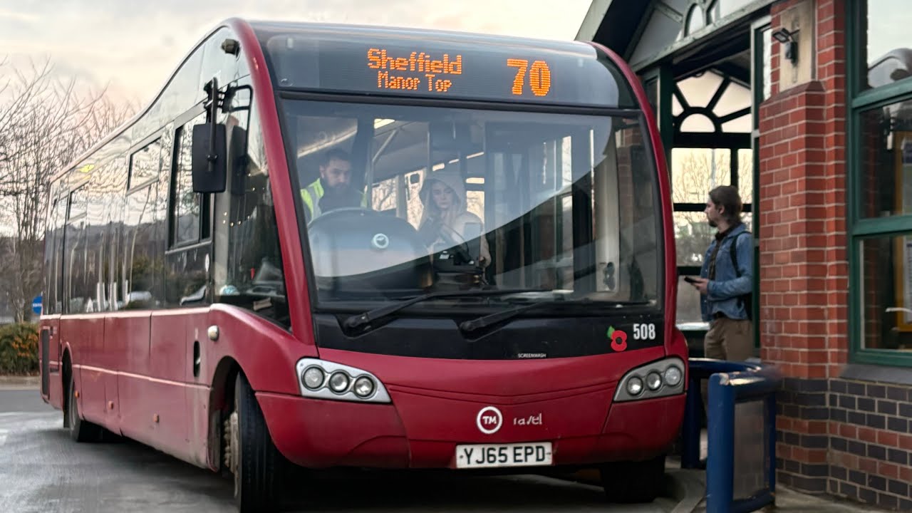 508 on the 70 to Meadowhall (STRUGGLE AND LOUD GEARBOX WHINE)
