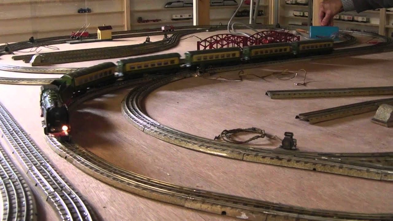Märklin 1938 HR 800 LNER + coaches.