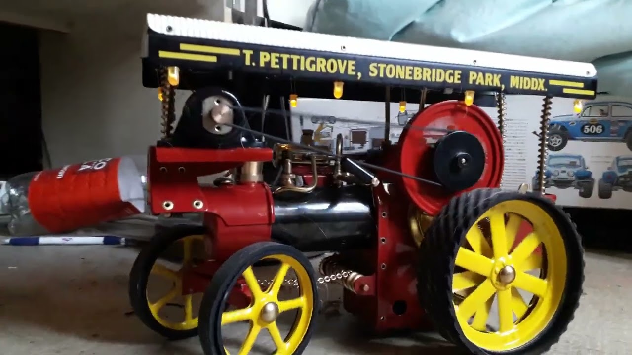 wilesco d409 traction engine 2nd run with lights