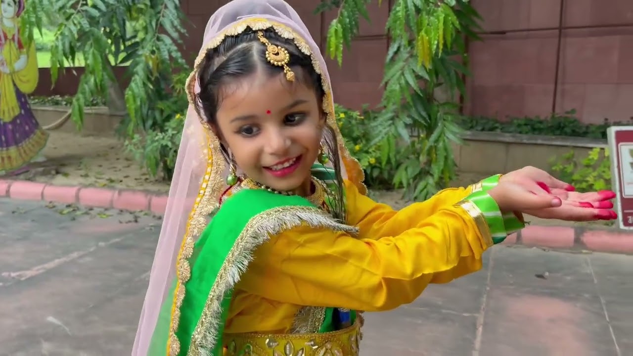 Nonstop bhajan radha krishna bhajan manmohak relaxing bhajan original bhajan karan kumar 