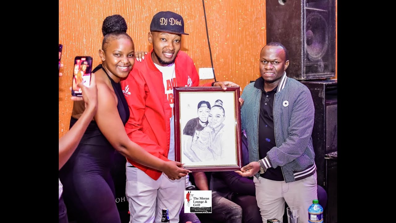 PRESENTING A PORTRAIT TO THE BULLS FAMILY, HAPPY CLIENT #thebullsfamily