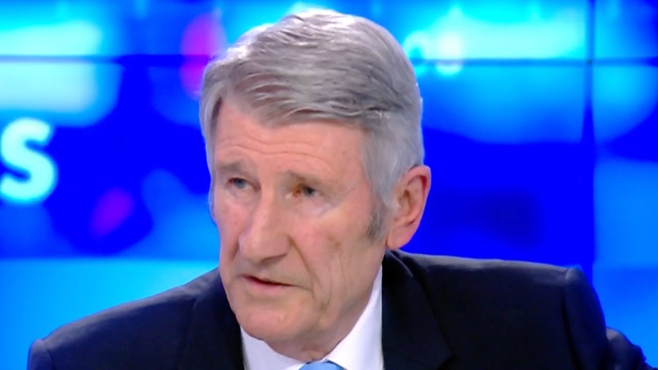 "Demain on va pouvoir tuer son enfant ?!" : Philippe de Villiers sur la loi de fin de vie
