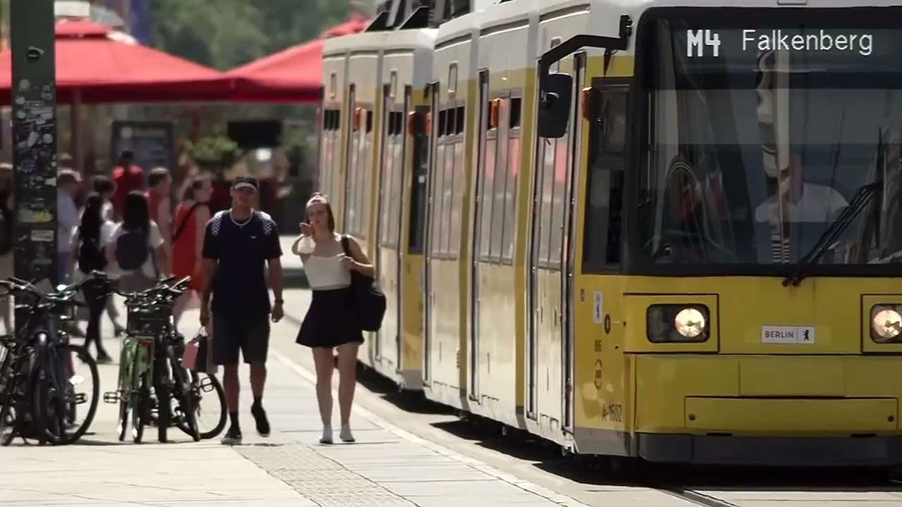German unemployment nears 3 million for the first time in a decade  | REUTERS