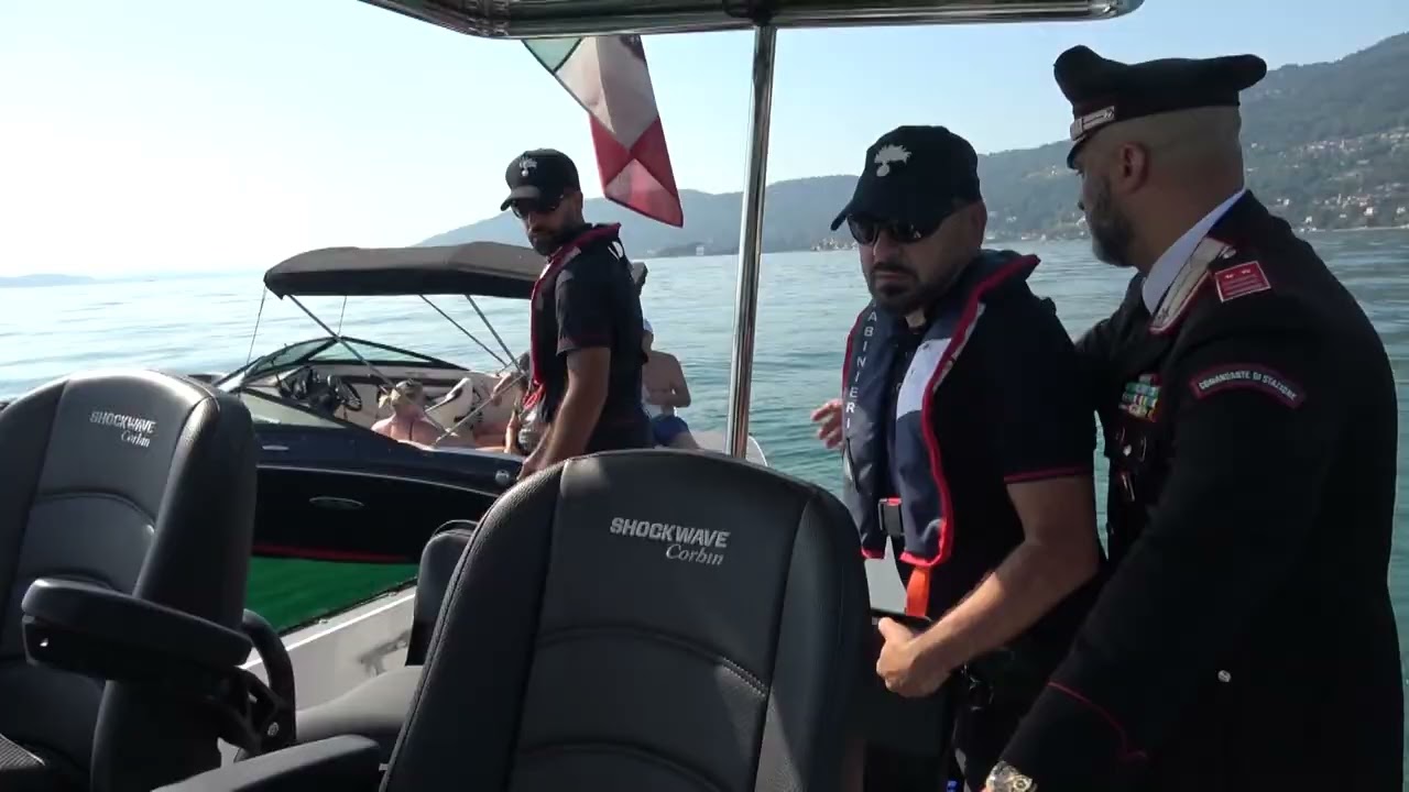 Controlli dei Carabinieri sul lago Maggiore e anche sulle spiagge