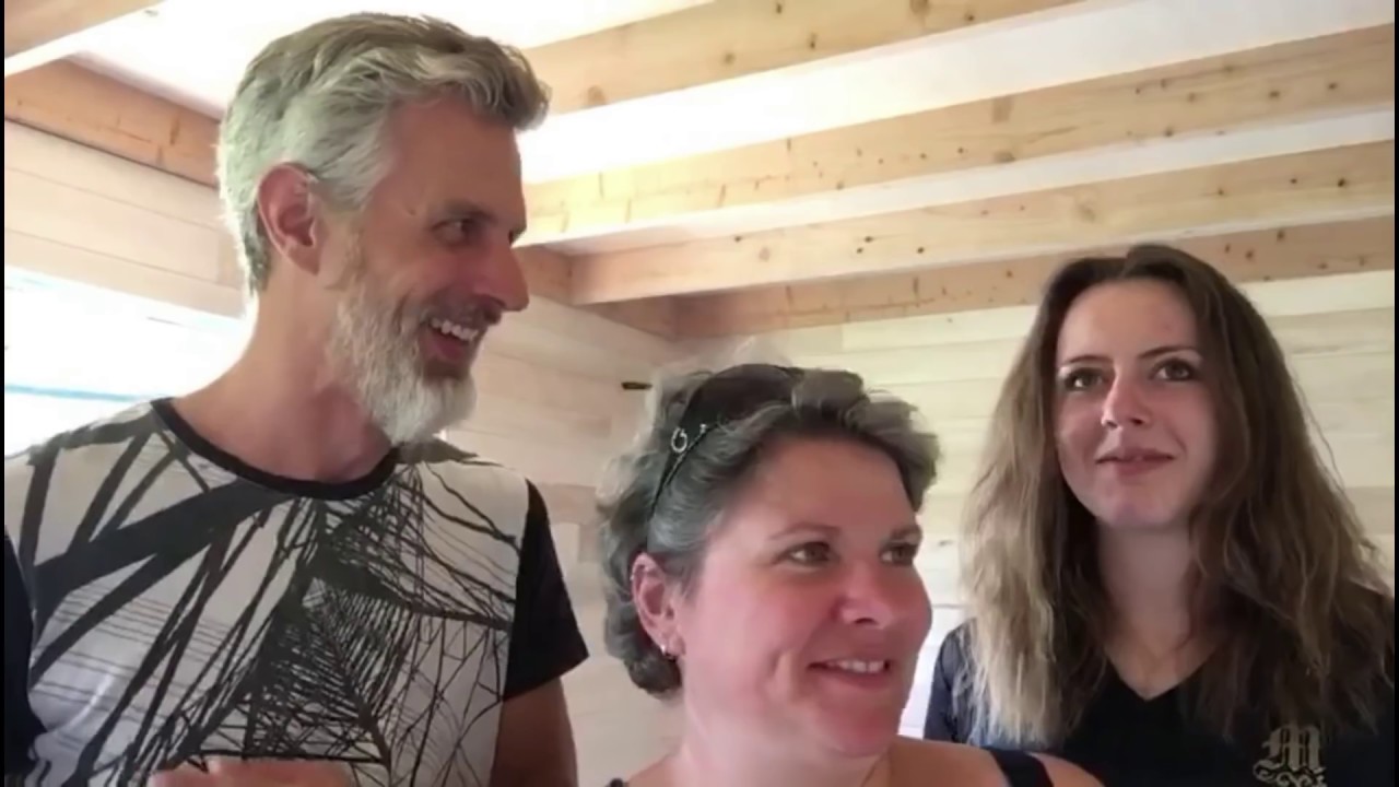 AMÉNAGER UNE TINY HOUSE :  Peinture et lasure avant l'aménagement