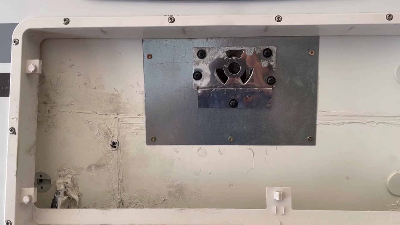 So darf man kein Backofen im Wohnmobil einbauen. Katastrophe