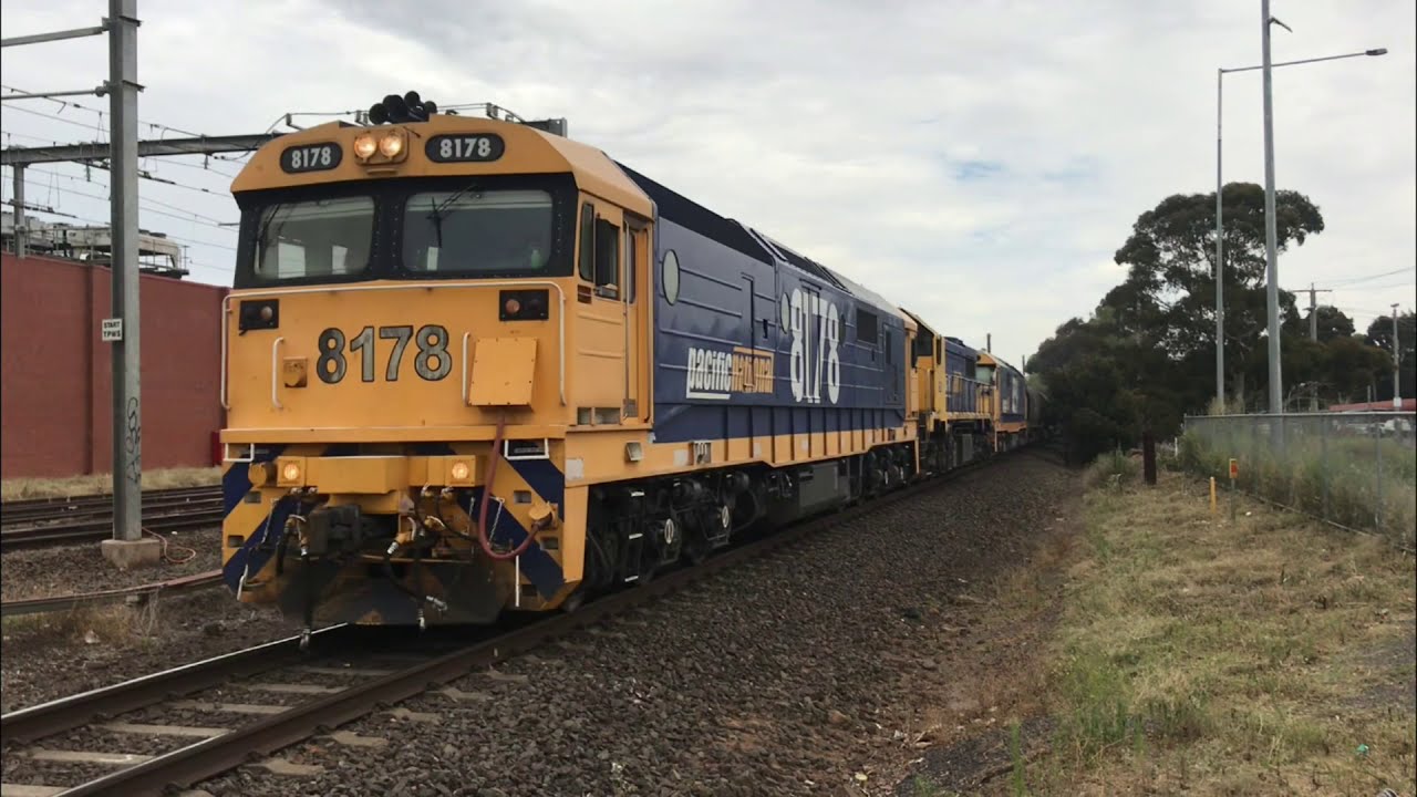 Trains and Railway Crossings along the Werribee line