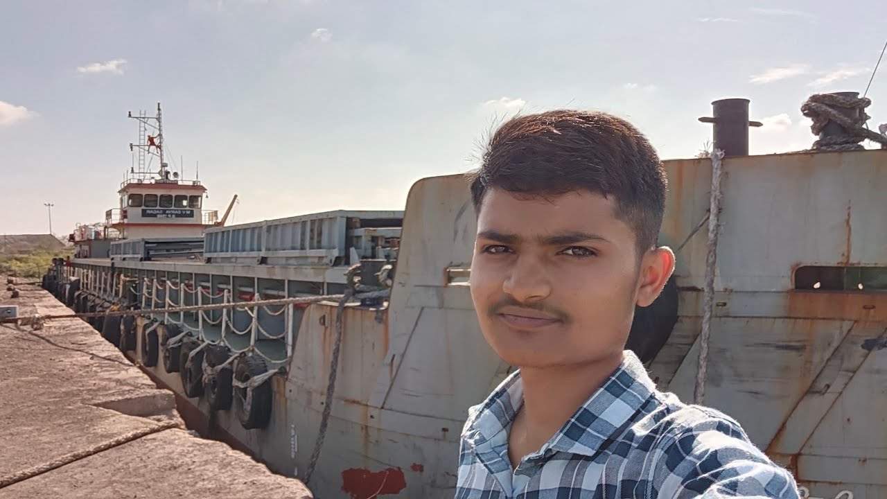जामनगर का बेड़ी बंदर जहा पे जहाज बनते  हैं 😯 | #port