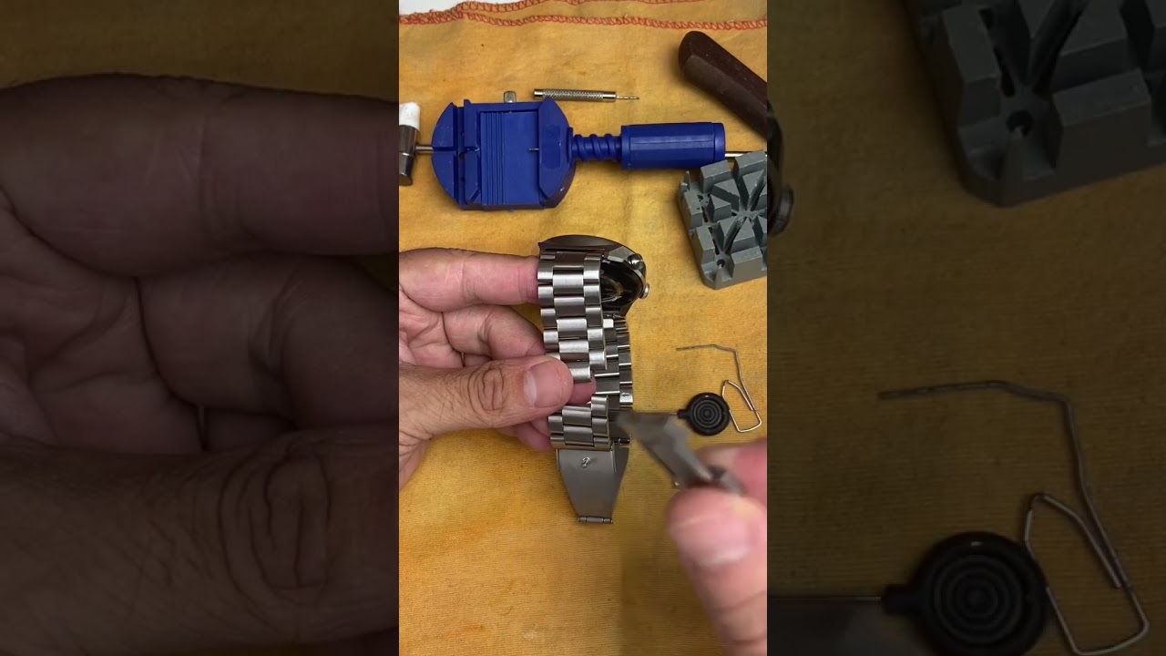 COMO REGULAR PULSEIRAS DE A&Ccedil;O EM REL&Oacute;GIOS OU SMARTWATCHS. R&aacute;pido e pr&aacute;tico! #shorts #pulseiras #dt
