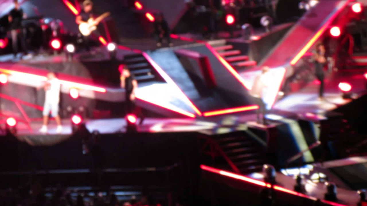 1D WWA Tour Philadelphia 8/13/14 and Narry Hug HQ