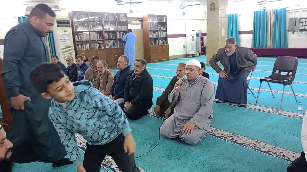 6رقم 1#3#2026 صلاه تراويح في شهر رمضان يوم 12جامع عرفات كان أمام الصلاةدكتور حيدر هادي العودة رفاعي