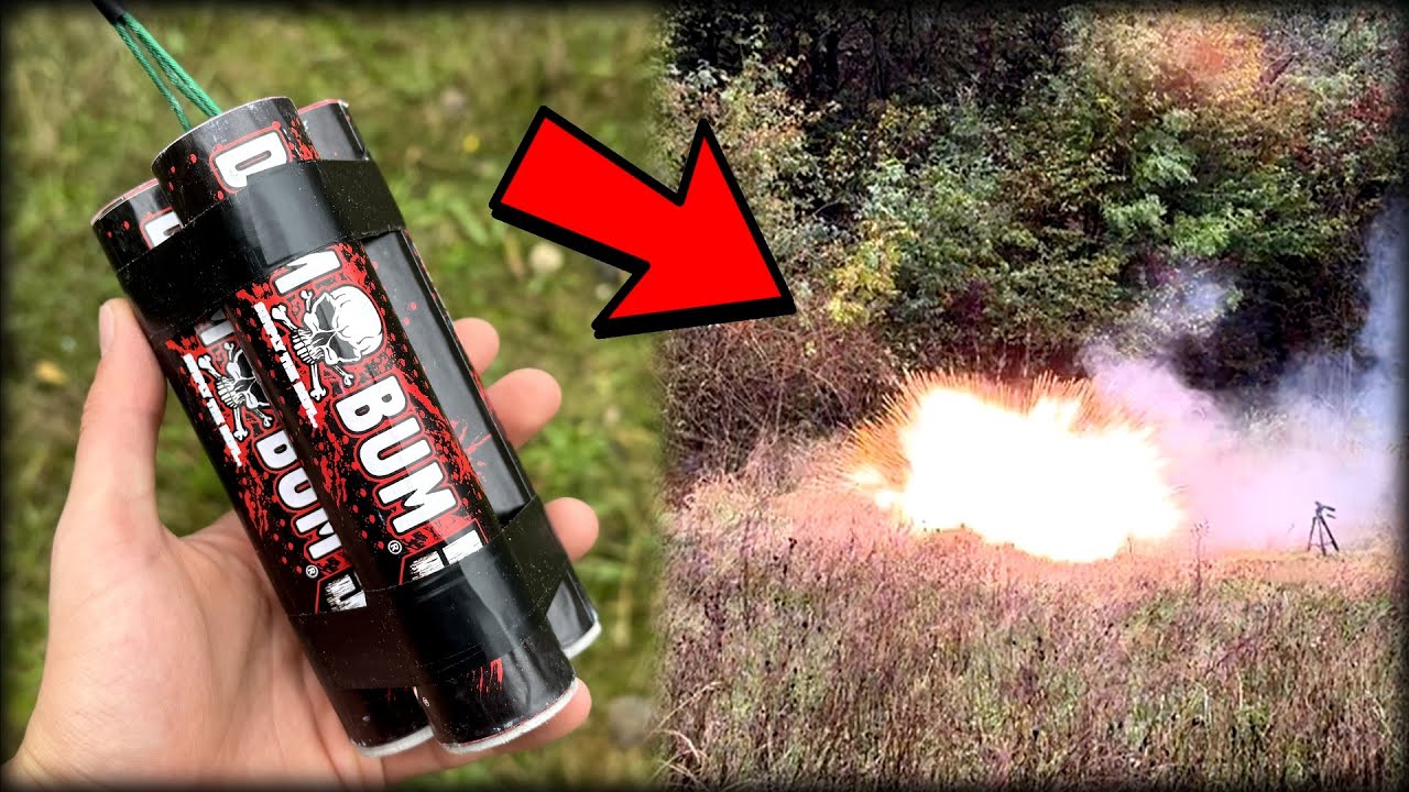 Čo sa stane, ak spojíš tri petardy dokopy? | Experiment