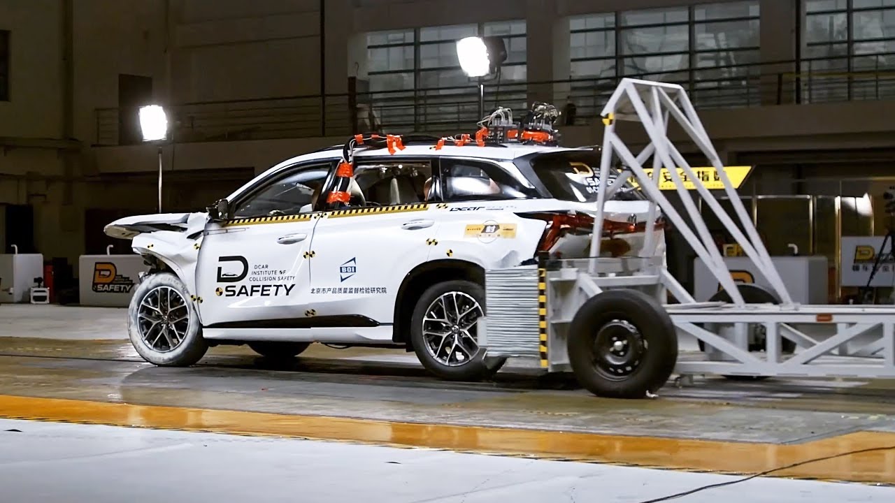 Краш тест нового Changan CS75 Plus 2024 от DCAR IOCS на CarMaps.Ru