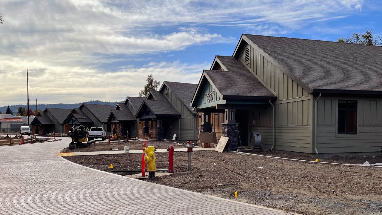 Corpsmembers Get Sneak Peak of New Mendocino Center