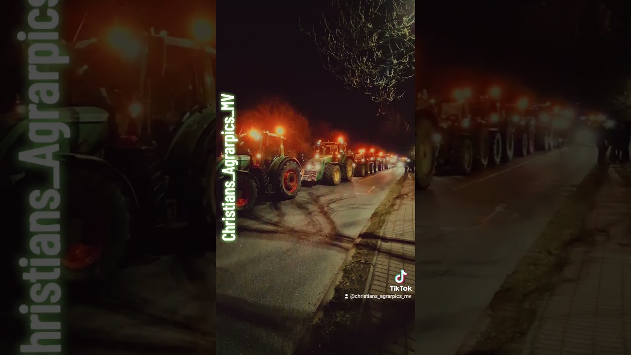 Der Sternfahrtszug steht bereit. #sternfahrt #landwirtschaft #agrar