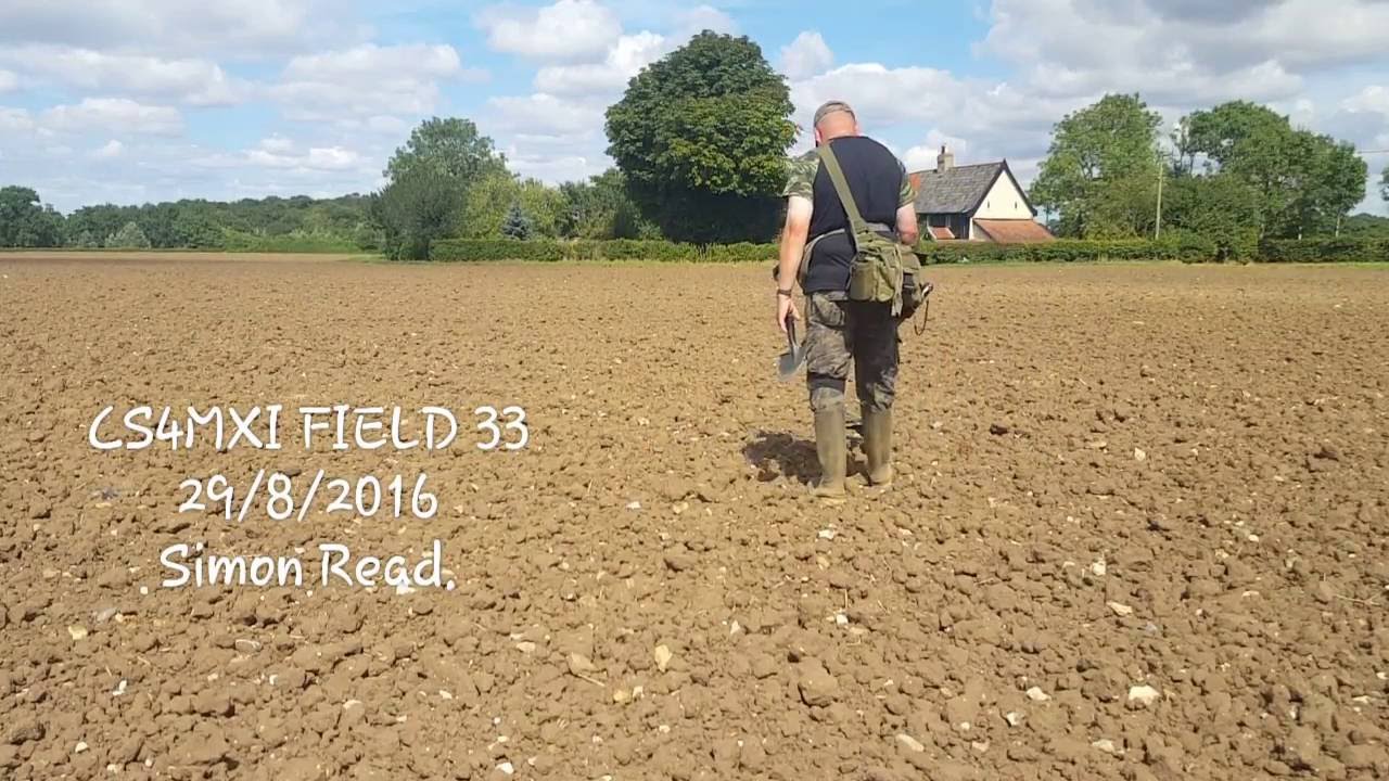 METAL DETECTING UK CS4MXI FIELD 33