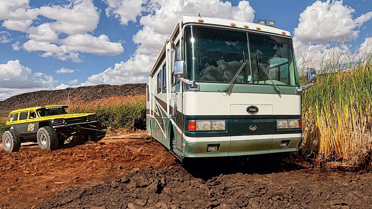 35,000lbs RV Stuck In The MUD PIT At Sand Hollow...