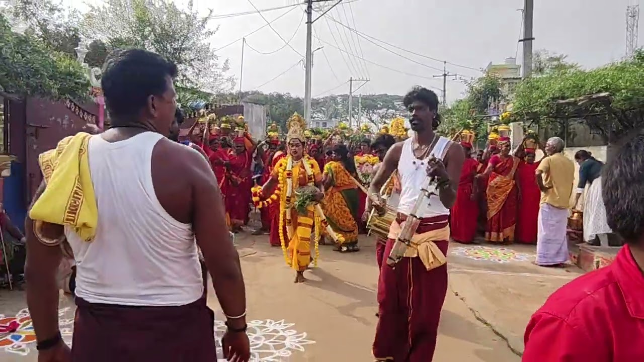 ஓம் சக்தி காளியும் ஆக்ரோஷமா ஆடி வருகிறார்கள் இடம் ஊத்துக்கோட்டை 🔥🔥🔥