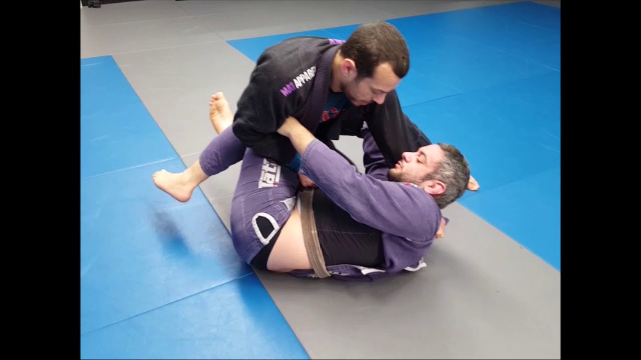 Brabo choke (Lachlan Giles)