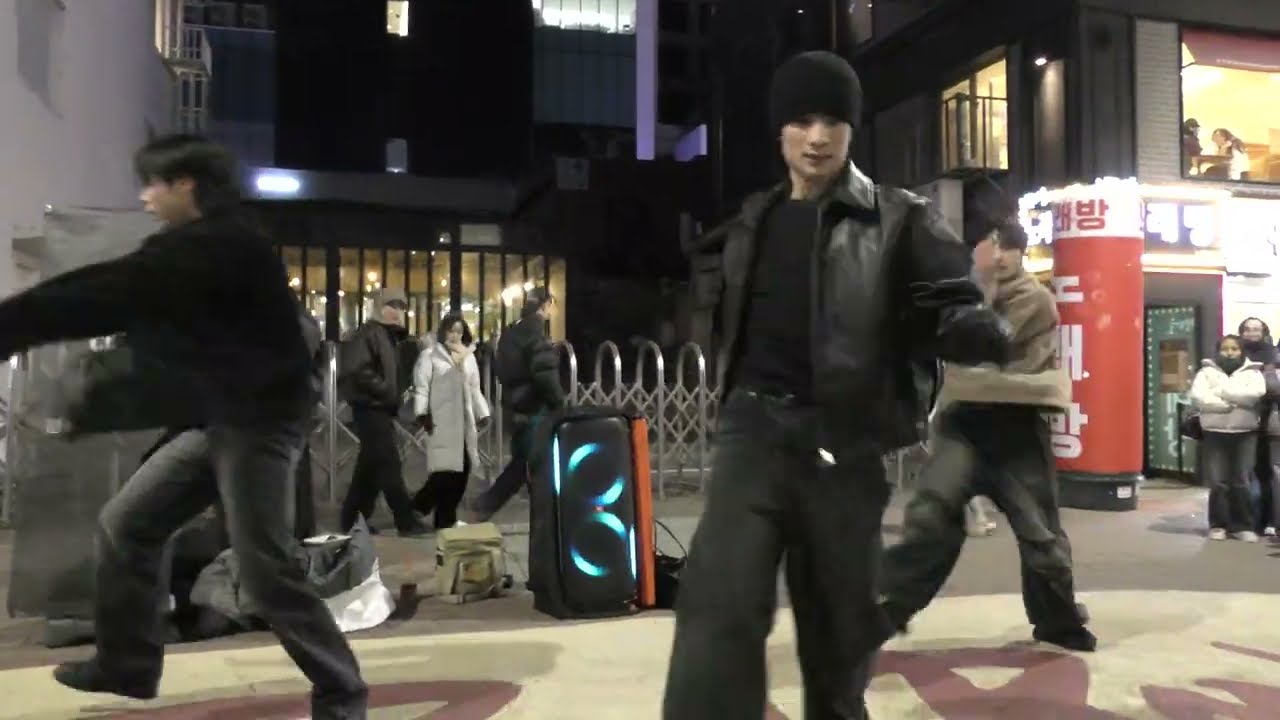 260121 Korea Kpop Dance Team mocean (모션) - 중독 (Overdose)/으르렁(Growl) (EXO) Hongdae busking