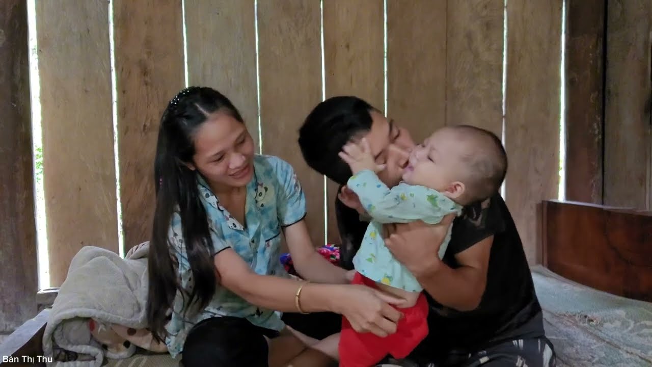 life of single mother and lover