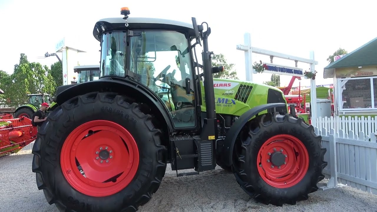 CLAAS ARION 440 Tractor