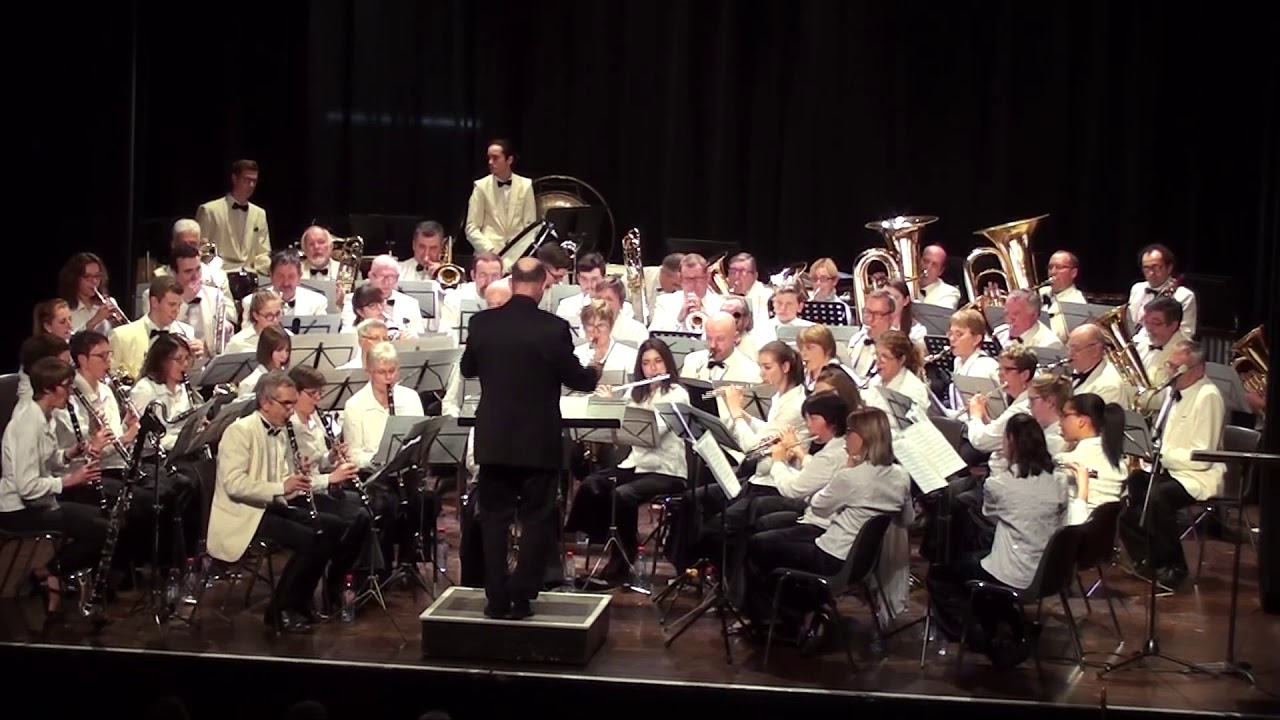Orchestre d'Harmonie de la Ville de Vittel Puttin' on the ritz