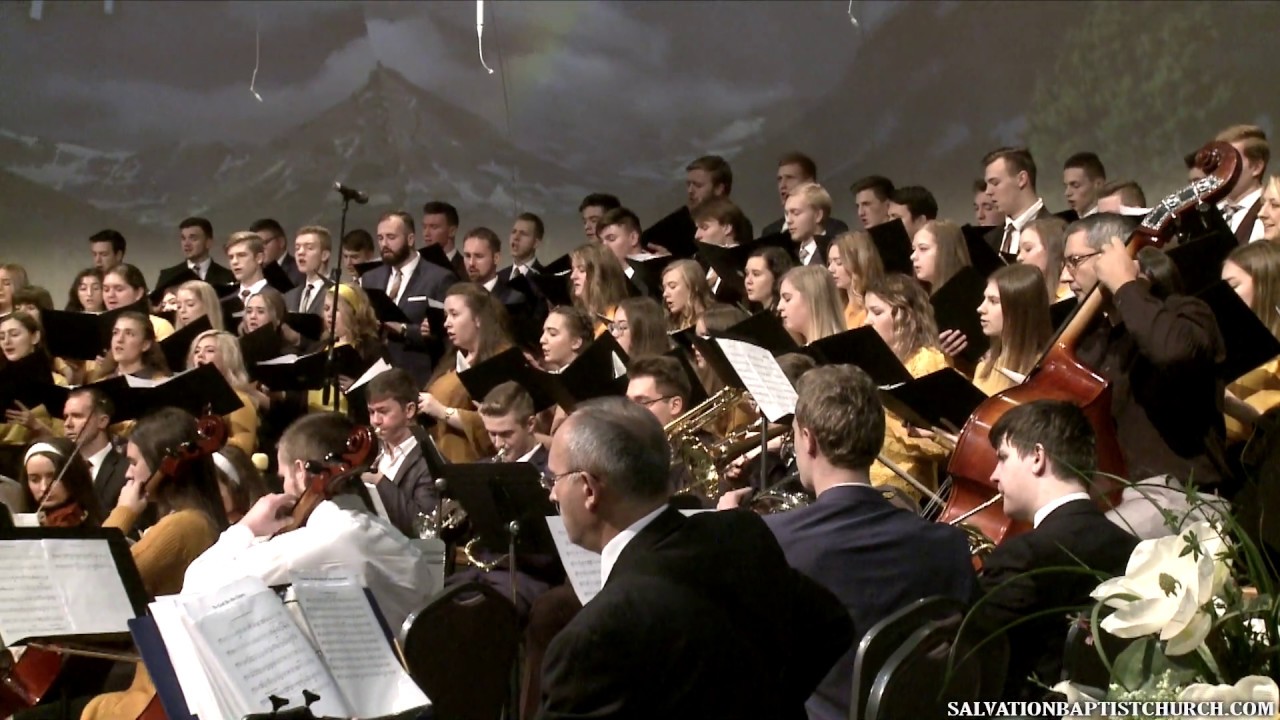 «To God be the Glory (Всевышнему слава)» — Молодёжный хор и оркестр «Унисон».