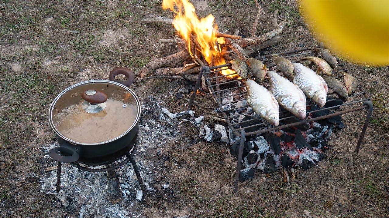 MAKIG A CAMP TRIPOD COOKER AND A GRILL FROM REBARS AND ENJOYING SOME FUN