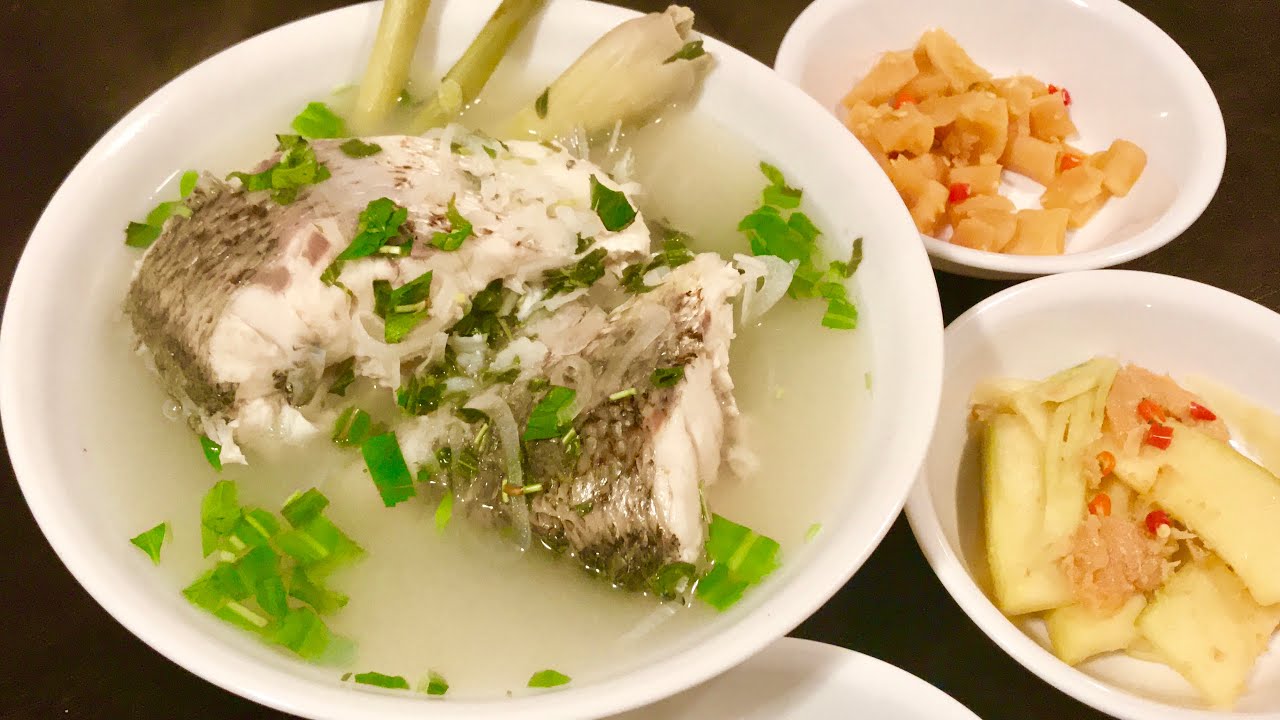 How to Make Cambodian LIME SOUP with STRIPED BASS FISH (trey Police) || របៀបធ្វើស្ងោរជ្រក់ត្រី 4K CC