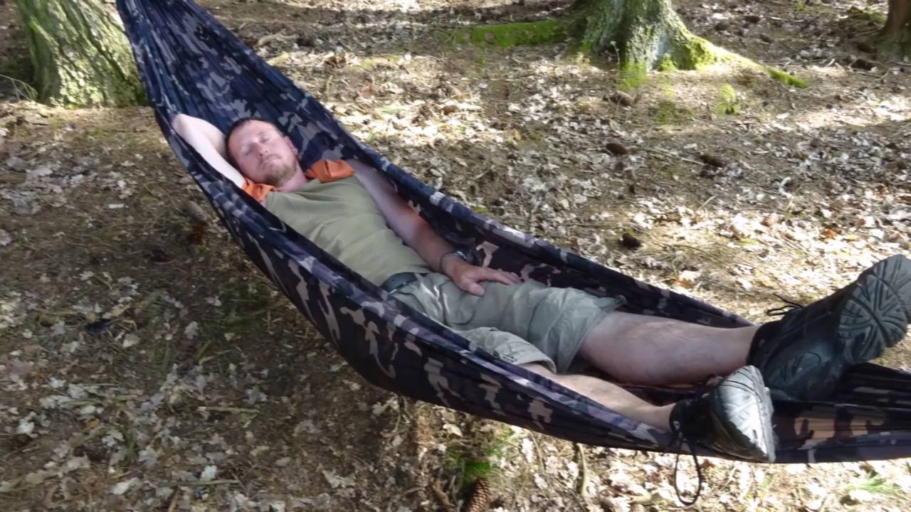 Bushcraft Wald Camp Shelter Lagerbau Bilder