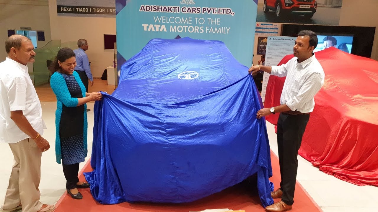 Taking Delivery of Tata Harrier Perfect Color|Exterior,Interior&Driving|2000th Video of our Channel