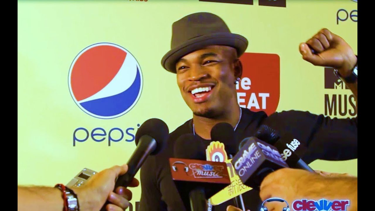 Ne-Yo Sings Carly Rae Jepsen, Talks Michael Jackson Performance- Interview 2012 MTV VMA Radio Forum