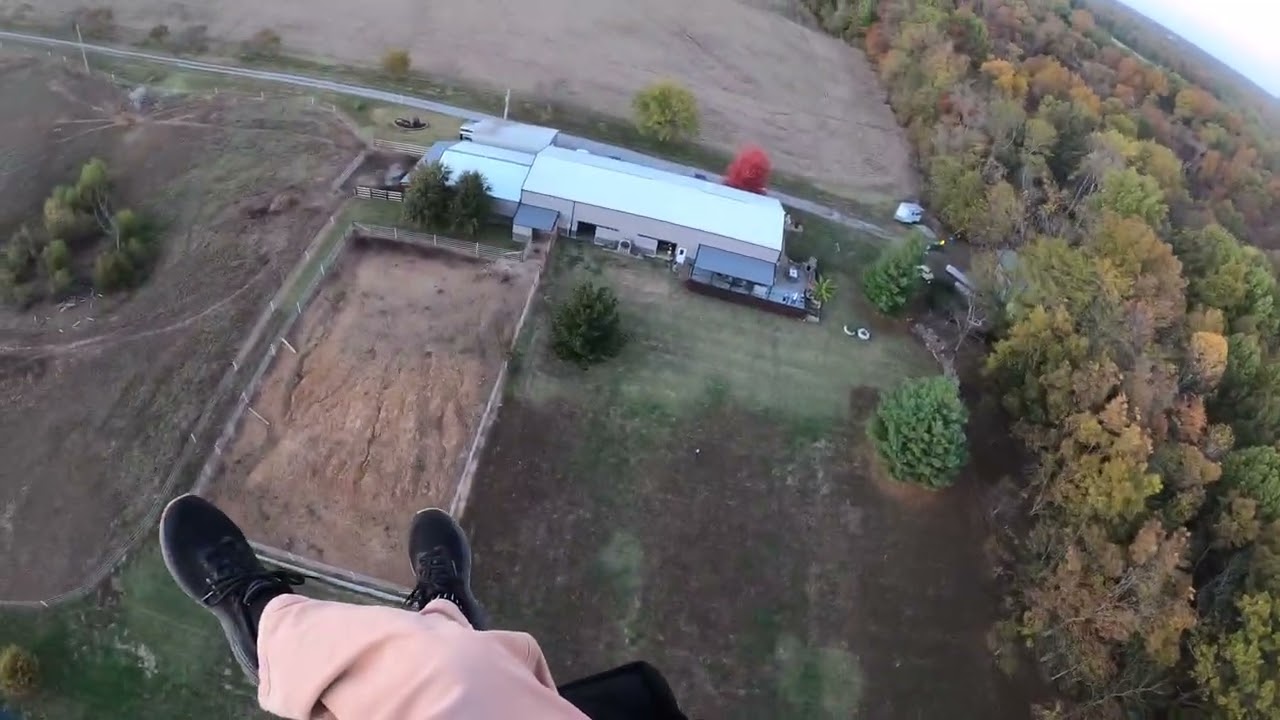 Takeoff from horse pasture. Adventure Primus / moster185  Dudek solo 24m.