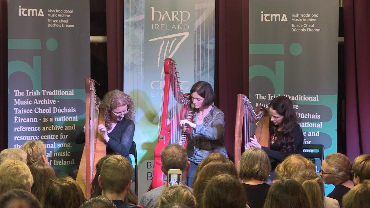 Sí bheag sí mhór ; Carolan's concerto / Tríona Marshall ; Anne-Marie O'Farrell ; Michelle Mulcahy