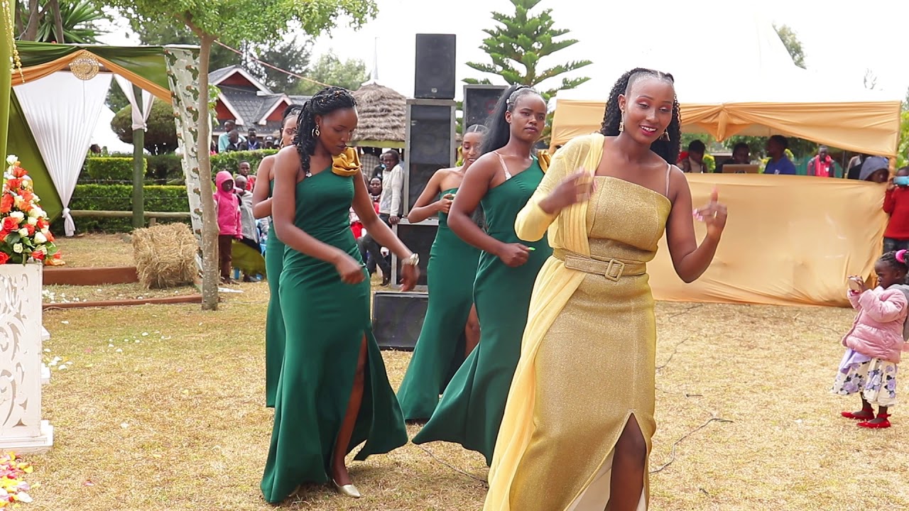Waah! Diamond & Koffi olomide  Song Dance in  an Engagement #Irene&Marto