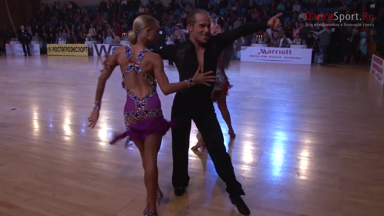 Riccardo Cocchi - Yulia Zagoruichenko | 1/2 Cha Cha Cha | Autumn Star 2013