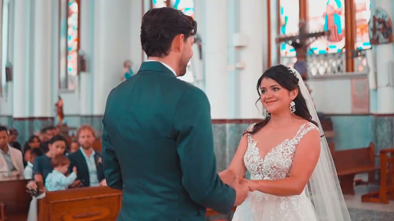 ⁣ “Una historia real de amor: la boda de Luis & Diana”