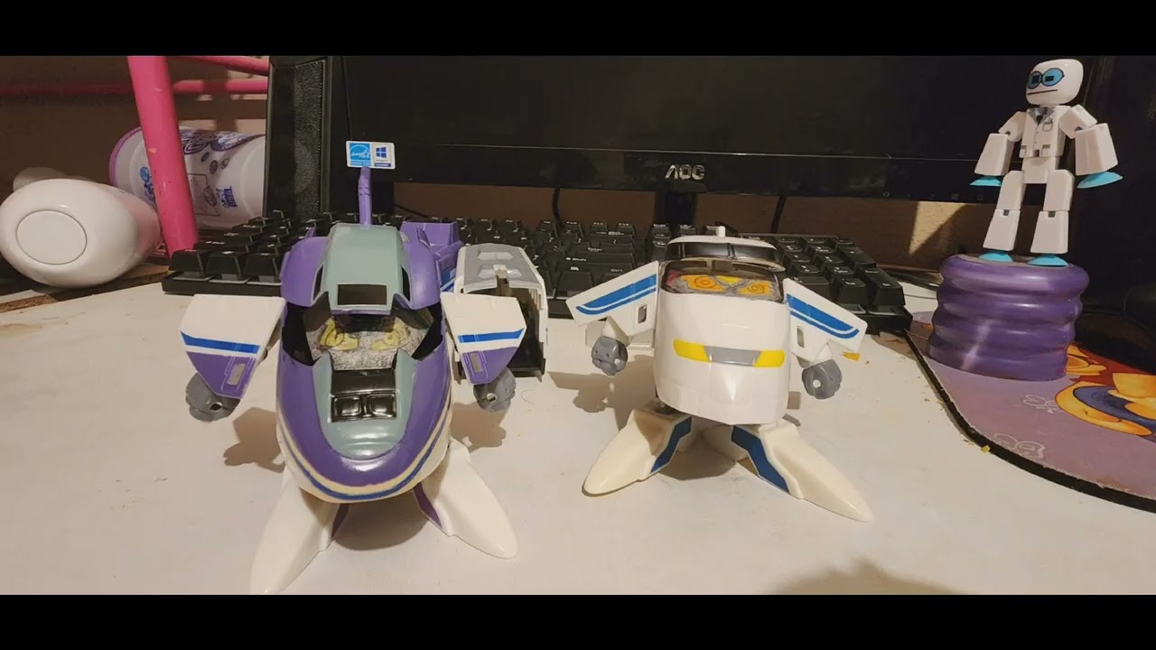 Dr Yoon With His Robot Trains/Hikarian (First Stikbot Stop Motion Animation.)