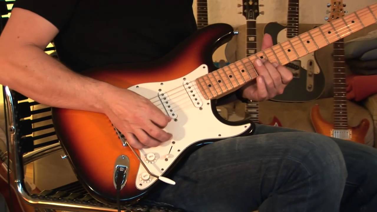 1993 Fender Stratocaster USA American Std. sunburst