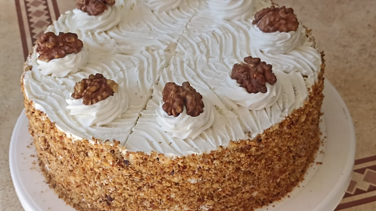 Cake Carotte كيكة الجزر خفيفة بدون زبدة تستحق التجربه