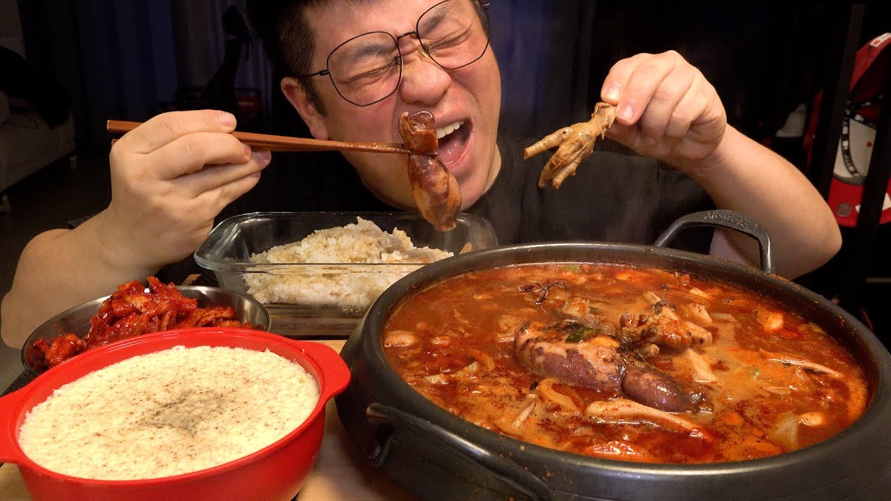 먹방창배 매운 닭발에 매운오징어볶음 순두부계란찜 대박 레전드 먹방 Spicy chicken foot eatingshow realsound koreanfood Mukbang asmr
