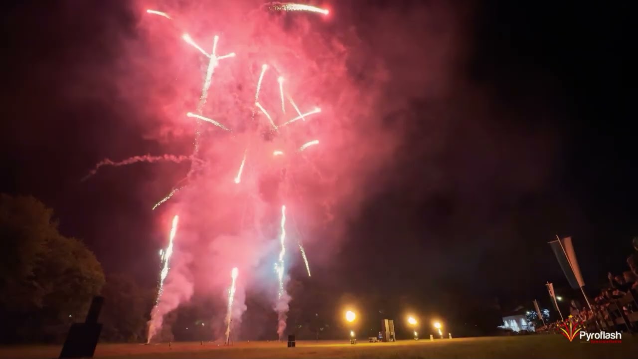 Feuerwerk zum Pfingstvolksfest in Bad Kötzting am 26.05.2024