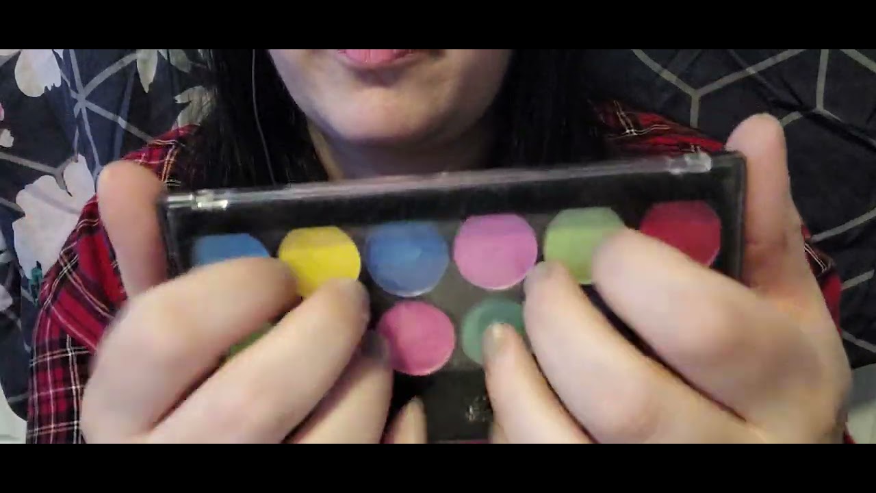 ASMR Doing your Make Up Whispered      