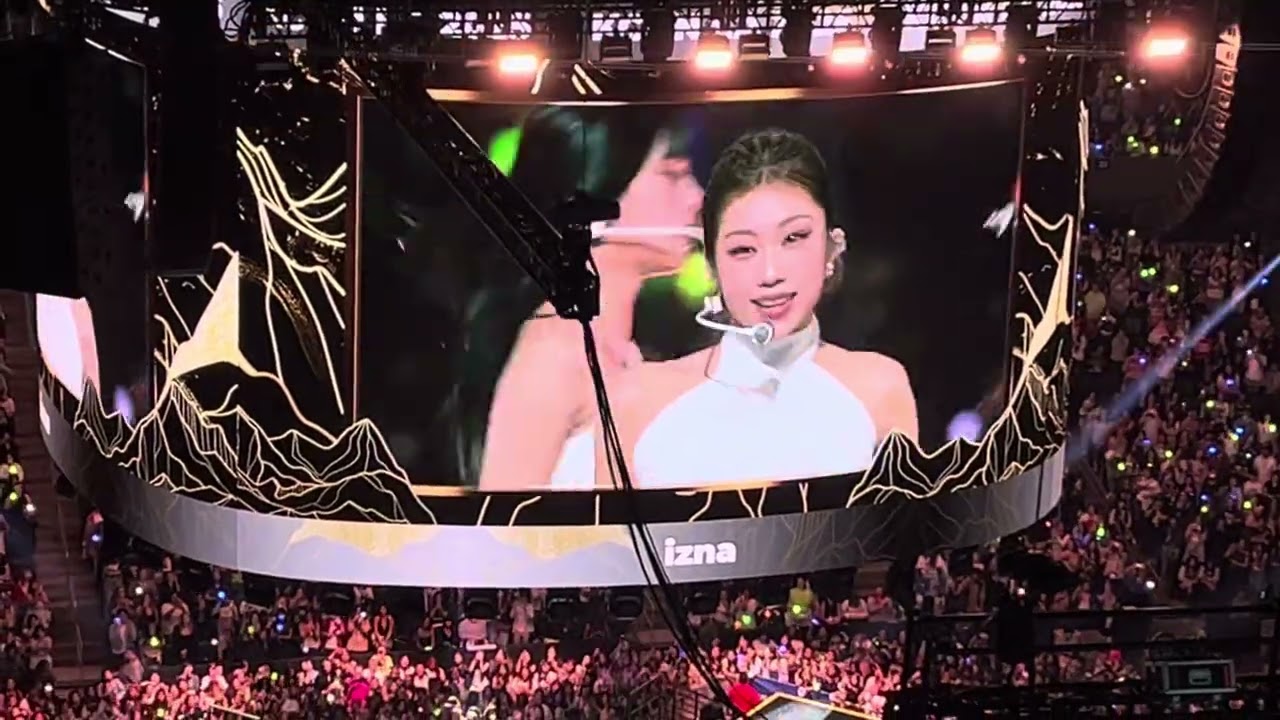 Kcon LA 2025 Golden Izna performance 