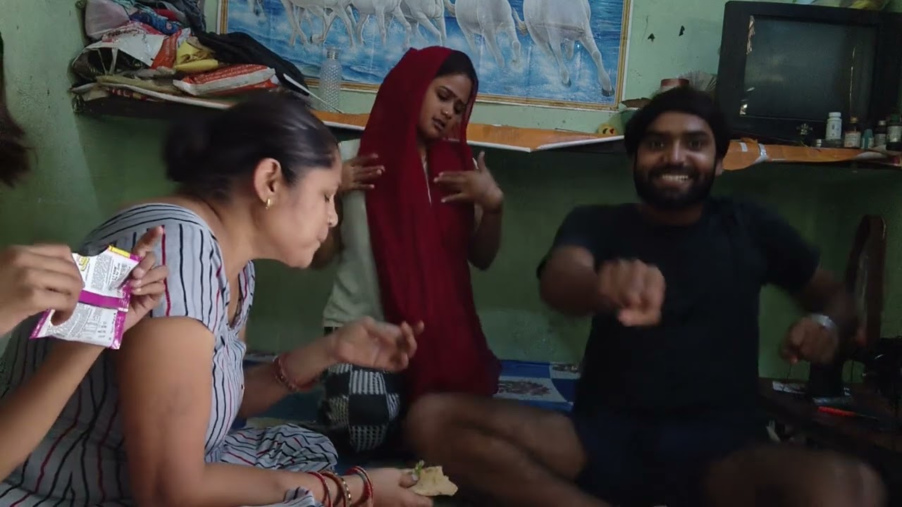 Didi Or Mere Dance 🤣 #funny #viral #trending #dance #masti #enjoy #vlog