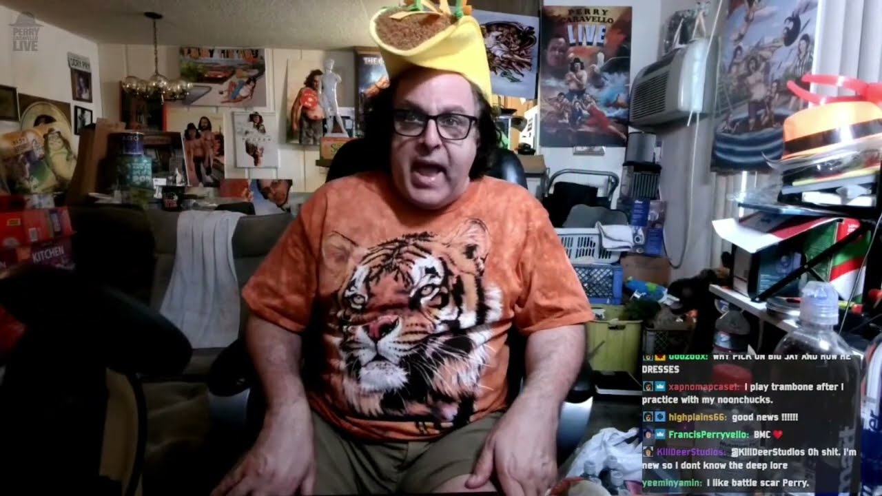 PERRY CARAVELLO WEARS A TACO HAT & THINKS I MET HIM?!?!?!?
