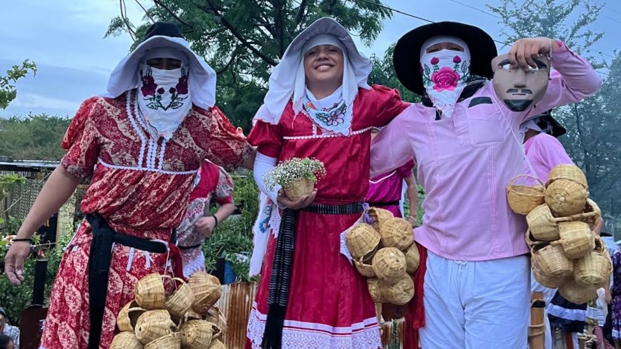 Calenda de San Pedro 2024 ( iniciando la calenda con la banda la tierra de Oaxaca) bajo la lluvia 🦃🎉