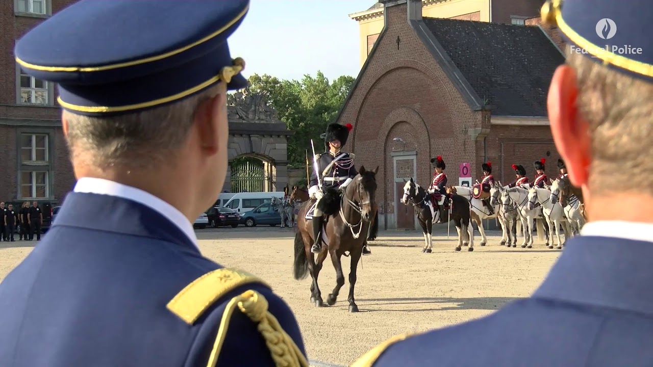 L’Escorte royale à cheval est prête pour le défilé